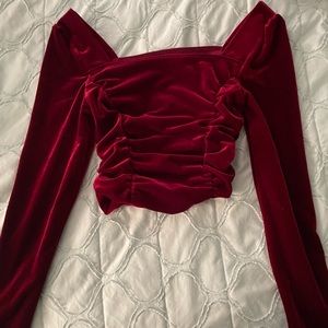 Long sleeve velvet scrunch top